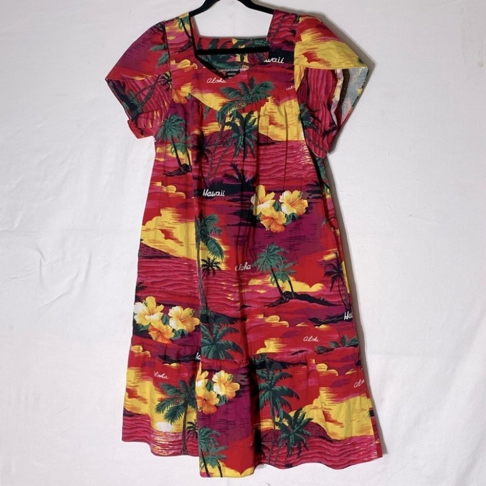 Vintage Alm Fashions Hawaii Red Tropical  Short Floral Mumu Dress L